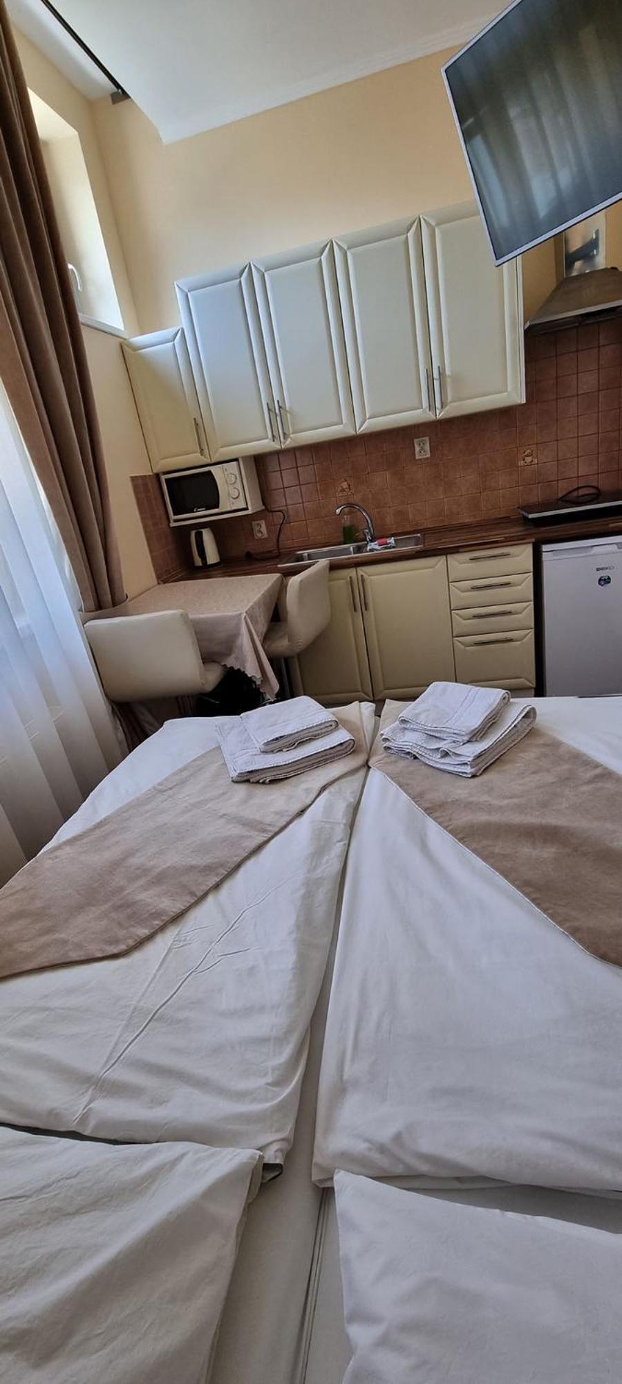 Elite Pension Štúrovo Bagian luar foto