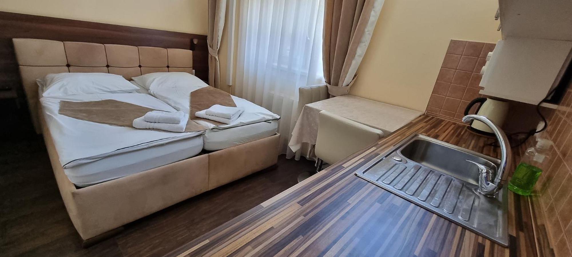 Elite Pension Štúrovo Bagian luar foto