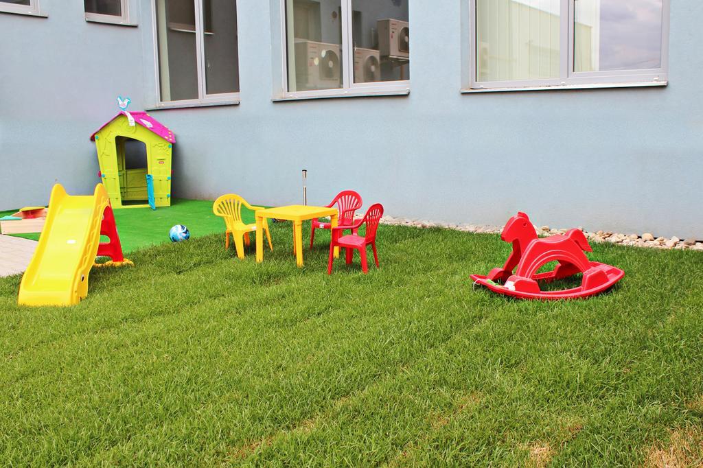 Elite Pension Štúrovo Bagian luar foto